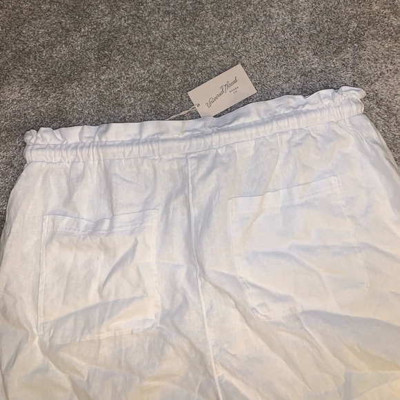 BRAND NWT Universal Threads White shorts size XXL - Picture 10 of 10